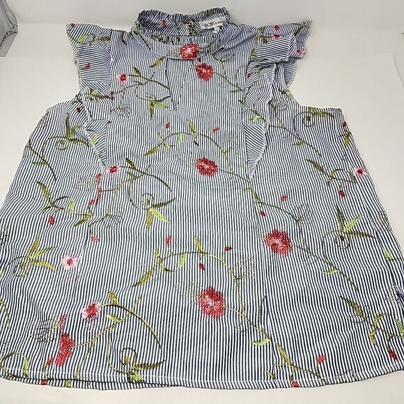 BCBGeneration Sleeveless Top Blouse Ruffle Embroidered Floral Keyhole Sz Medium - Picture 1 of 15